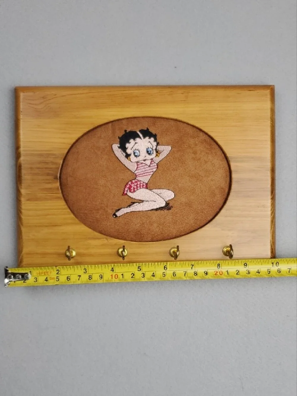 Vintage Betty Boop Themed Wood Wall Hook Rack with Gold Hooks